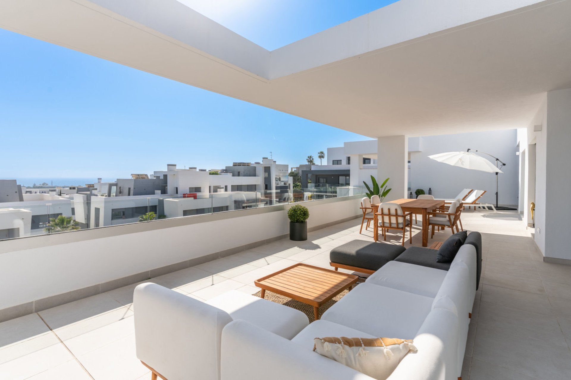 Resale - Apartment - Penthouse - Estepona - Estepona Centro