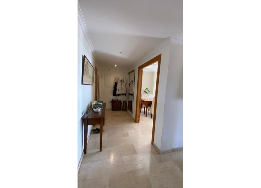 Resale - Apartment - Penthouse - Estepona - Estepona Centro