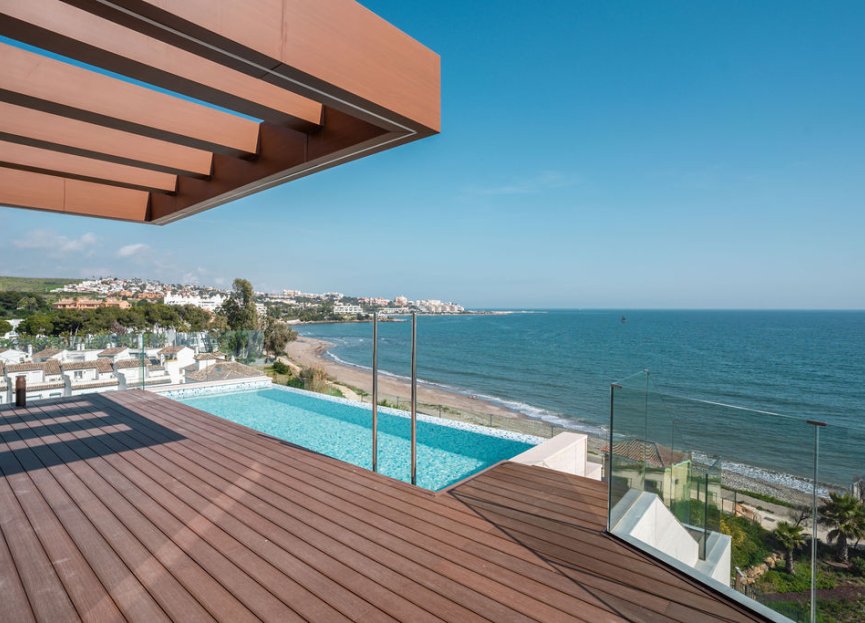 Resale - Apartment - Penthouse - Estepona - Estepona Centro