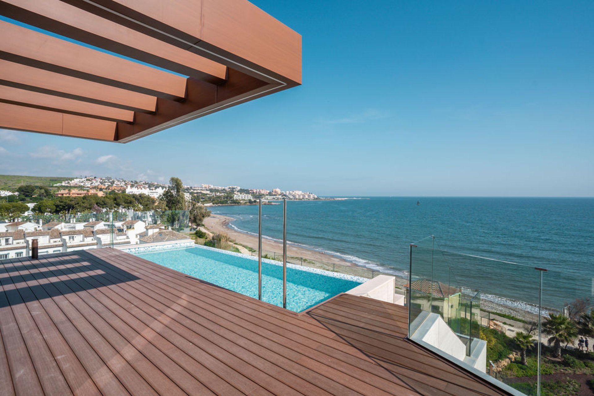 Resale - Apartment - Penthouse - Estepona - Estepona Centro