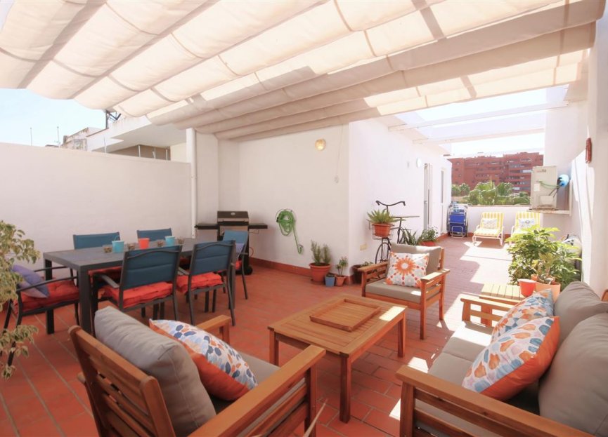 Resale - Apartment - Penthouse - Estepona - Estepona Centro