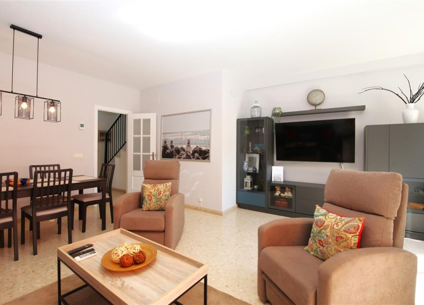 Resale - Apartment - Penthouse - Estepona - Estepona Centro