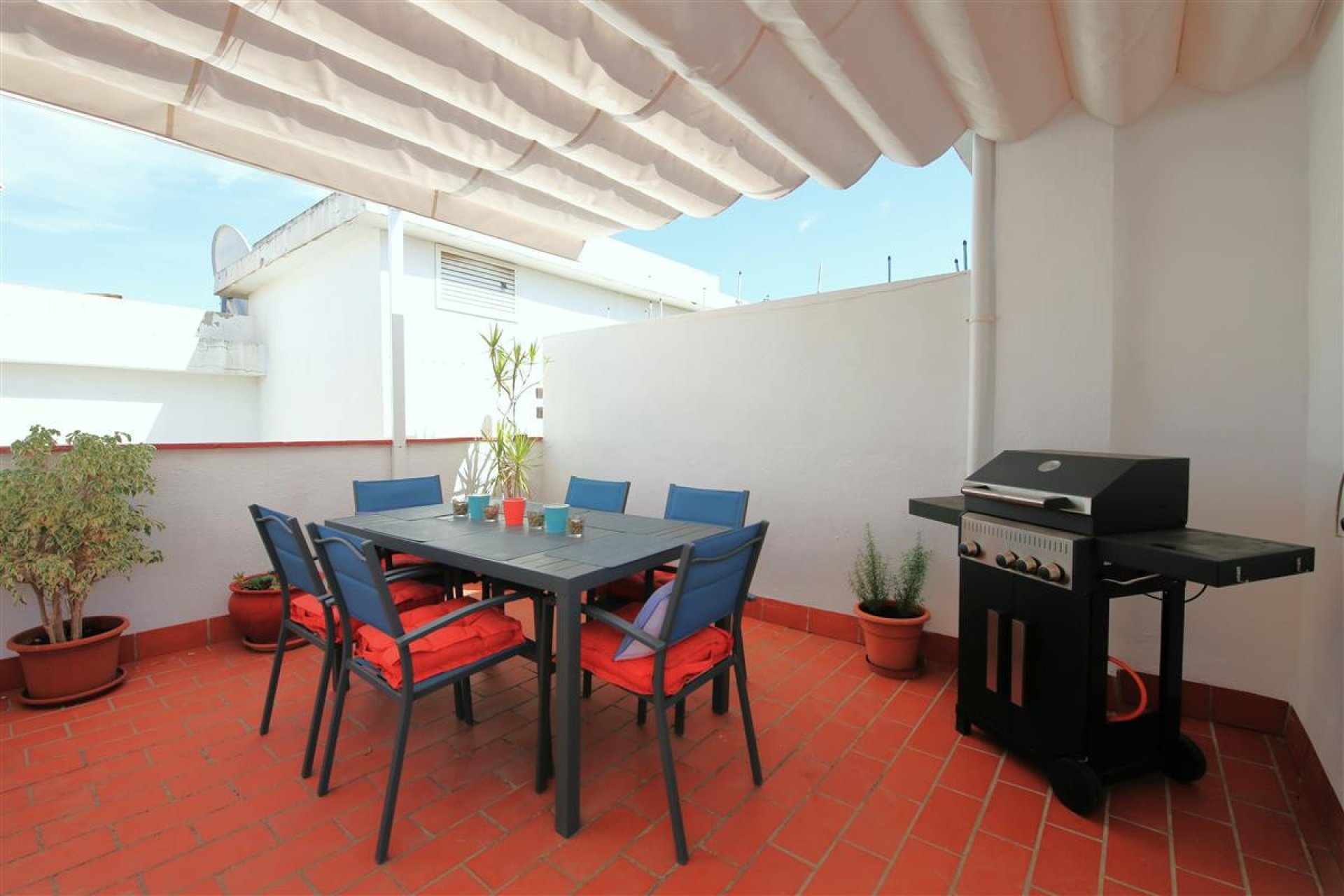 Resale - Apartment - Penthouse - Estepona - Estepona Centro