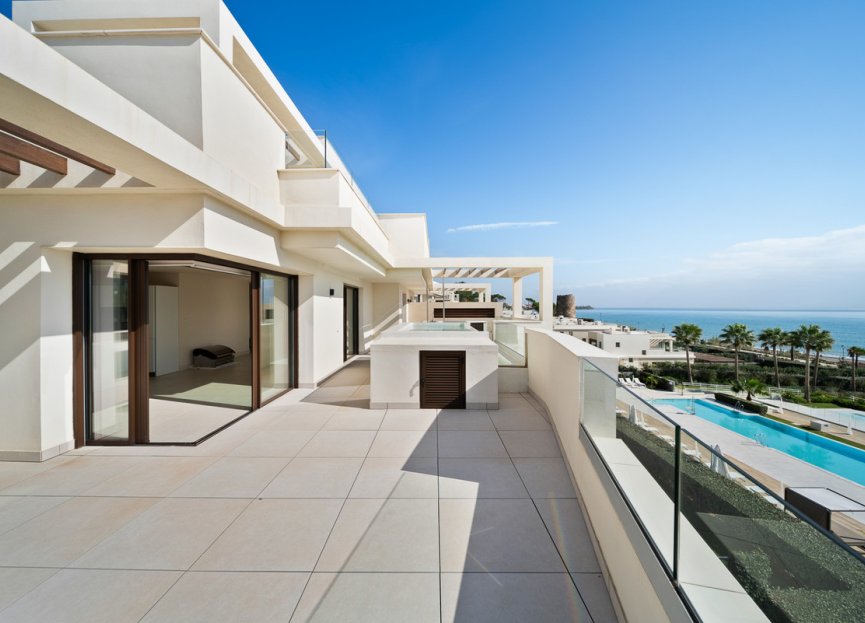 Resale - Apartment - Penthouse - Estepona - Estepona Centro