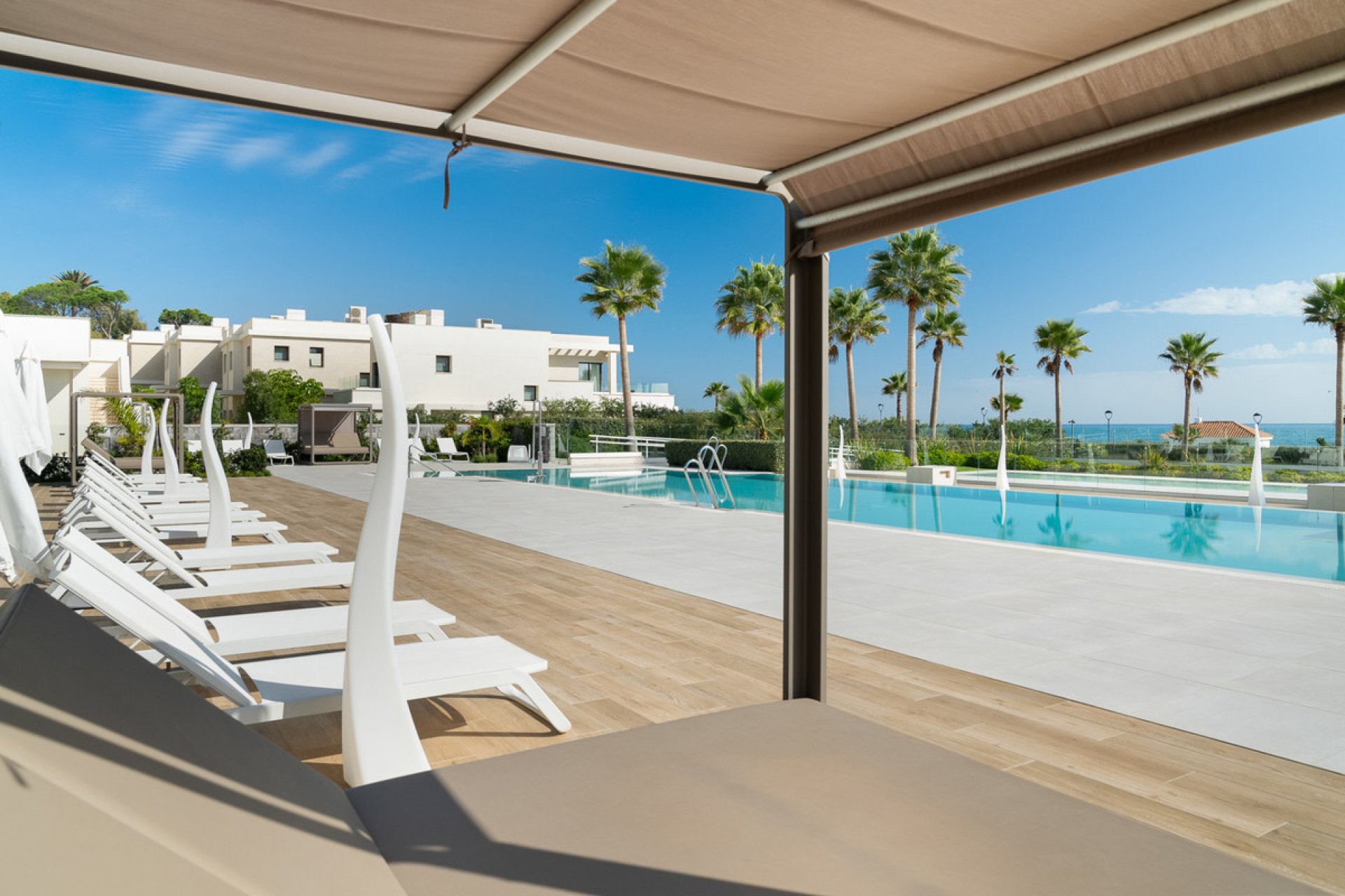 Resale - Apartment - Penthouse - Estepona - Estepona Centro