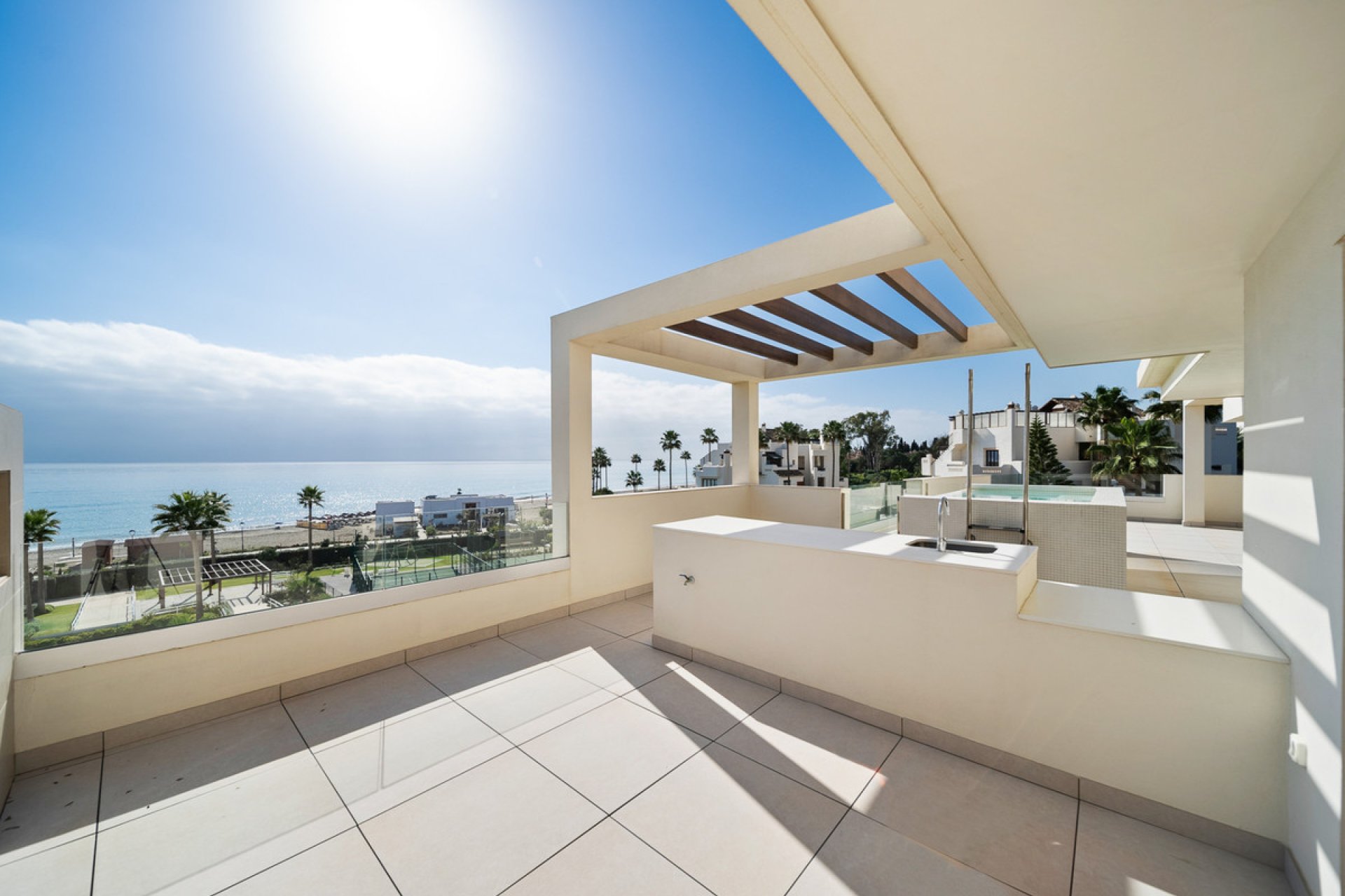 Resale - Apartment - Penthouse - Estepona - Estepona Centro