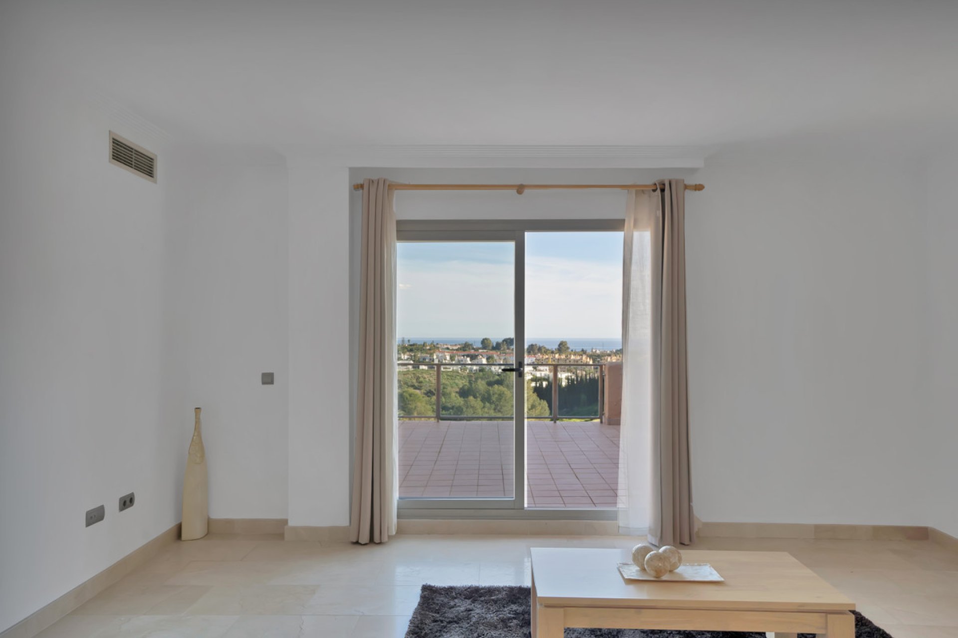 Resale - Apartment - Penthouse - Estepona - Estepona Centro