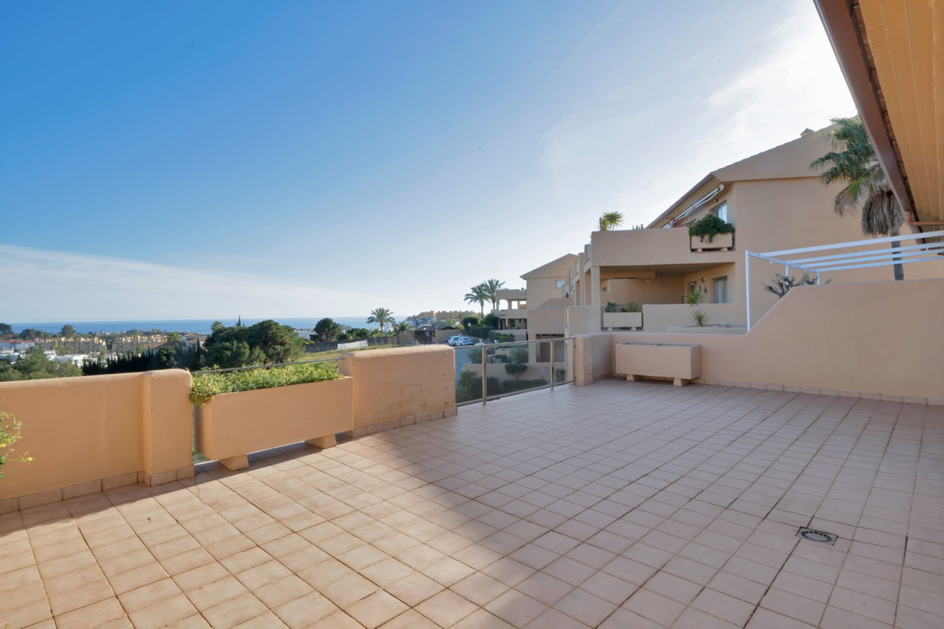 Resale - Apartment - Penthouse - Estepona - Estepona Centro