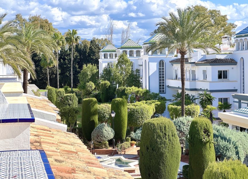 Resale - Apartment - Penthouse - Estepona - Estepona Centro