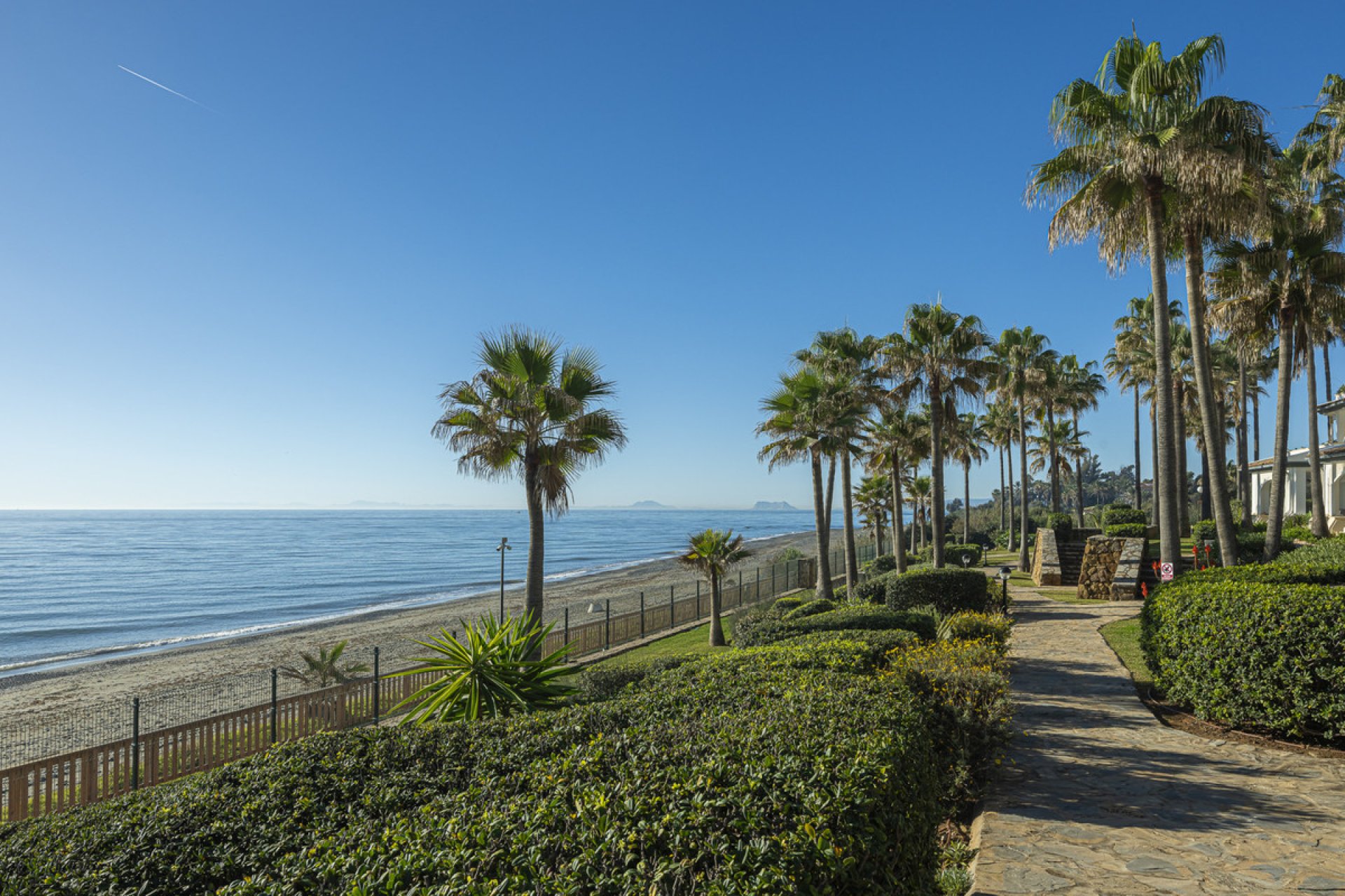 Resale - Apartment - Penthouse - Estepona - Estepona Centro