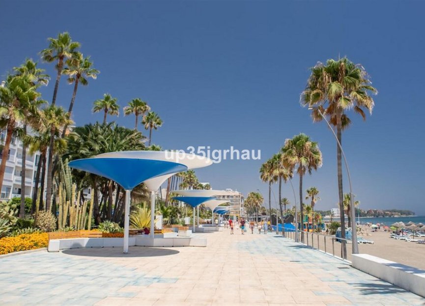 Resale - Apartment - Penthouse - Estepona - Estepona Centro