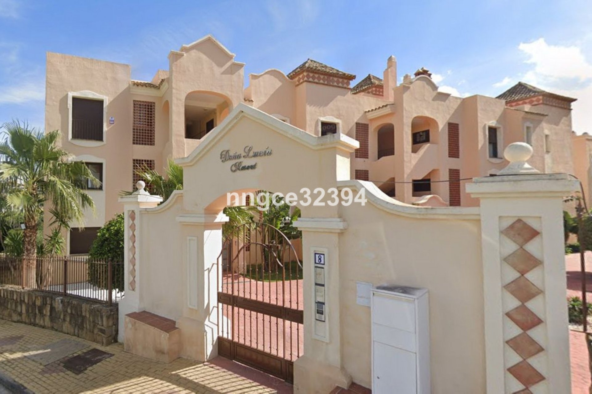 Resale - Apartment - Penthouse - Estepona - Estepona Centro