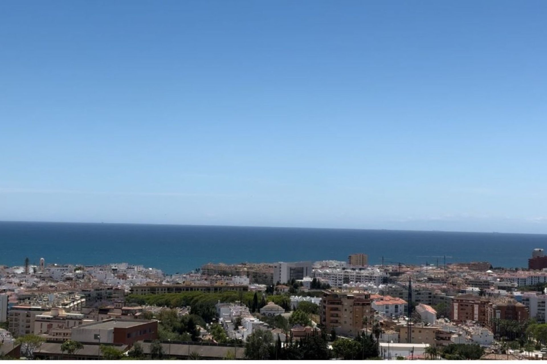 Resale - Apartment - Penthouse - Estepona - Estepona Centro