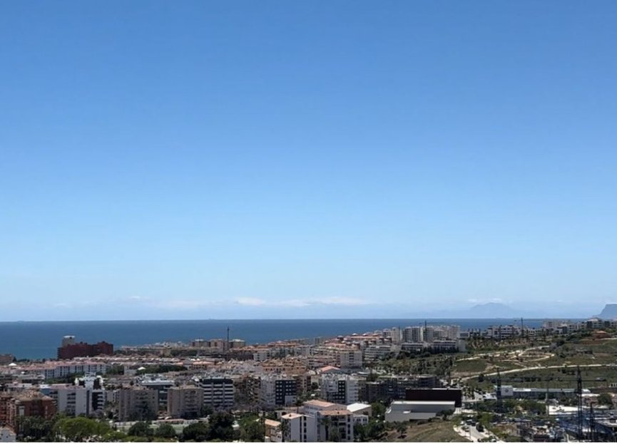Resale - Apartment - Penthouse - Estepona - Estepona Centro