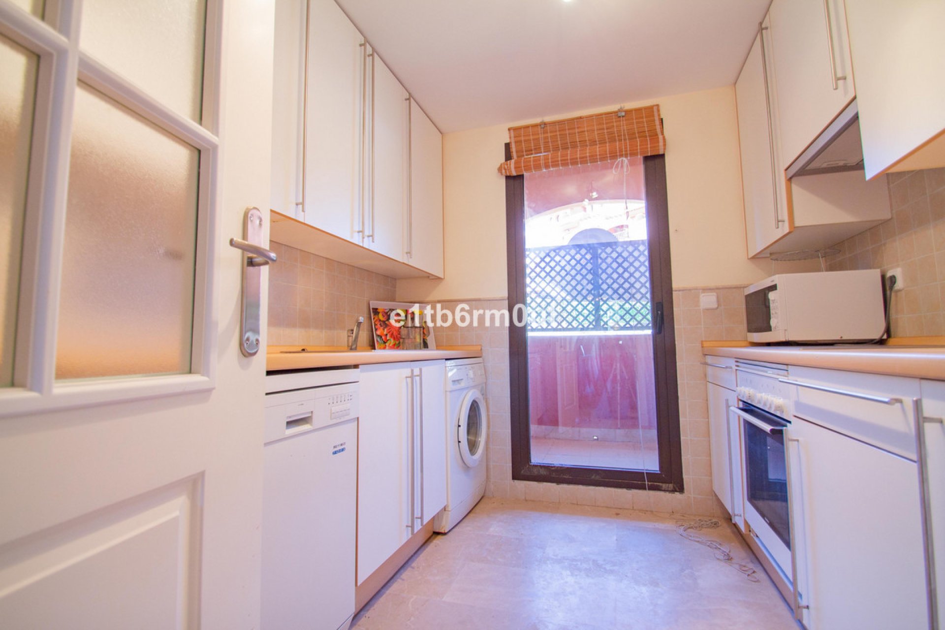 Resale - Apartment - Penthouse - Estepona - Estepona Centro