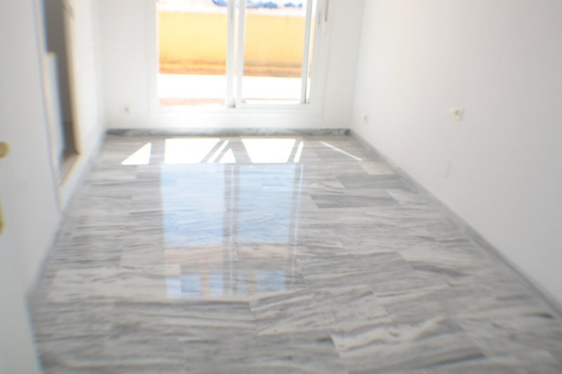 Resale - Apartment - Penthouse - Estepona - Estepona Centro