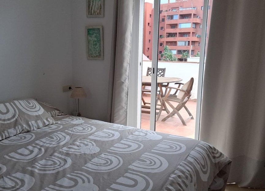 Resale - Apartment - Penthouse - Estepona - Estepona Centro