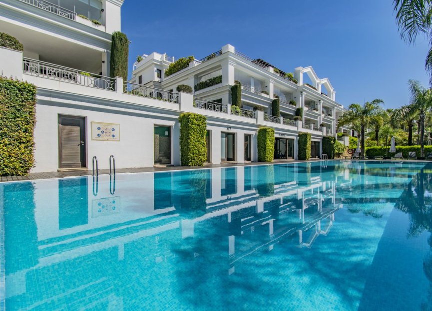 Resale - Apartment - Penthouse - Estepona - Estepona Centro