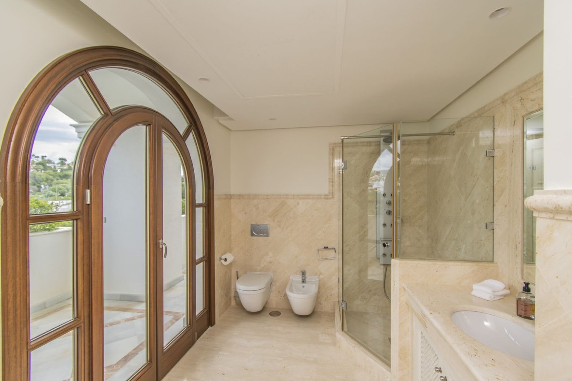 Resale - Apartment - Penthouse - Estepona - Estepona Centro