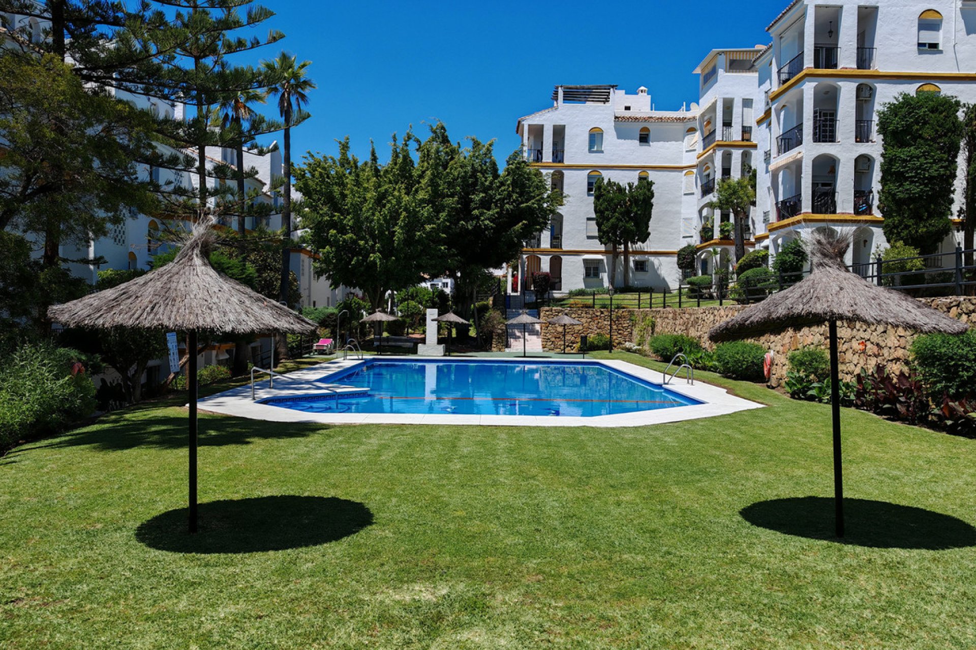 Resale - Apartment - Penthouse - Estepona - Estepona Centro