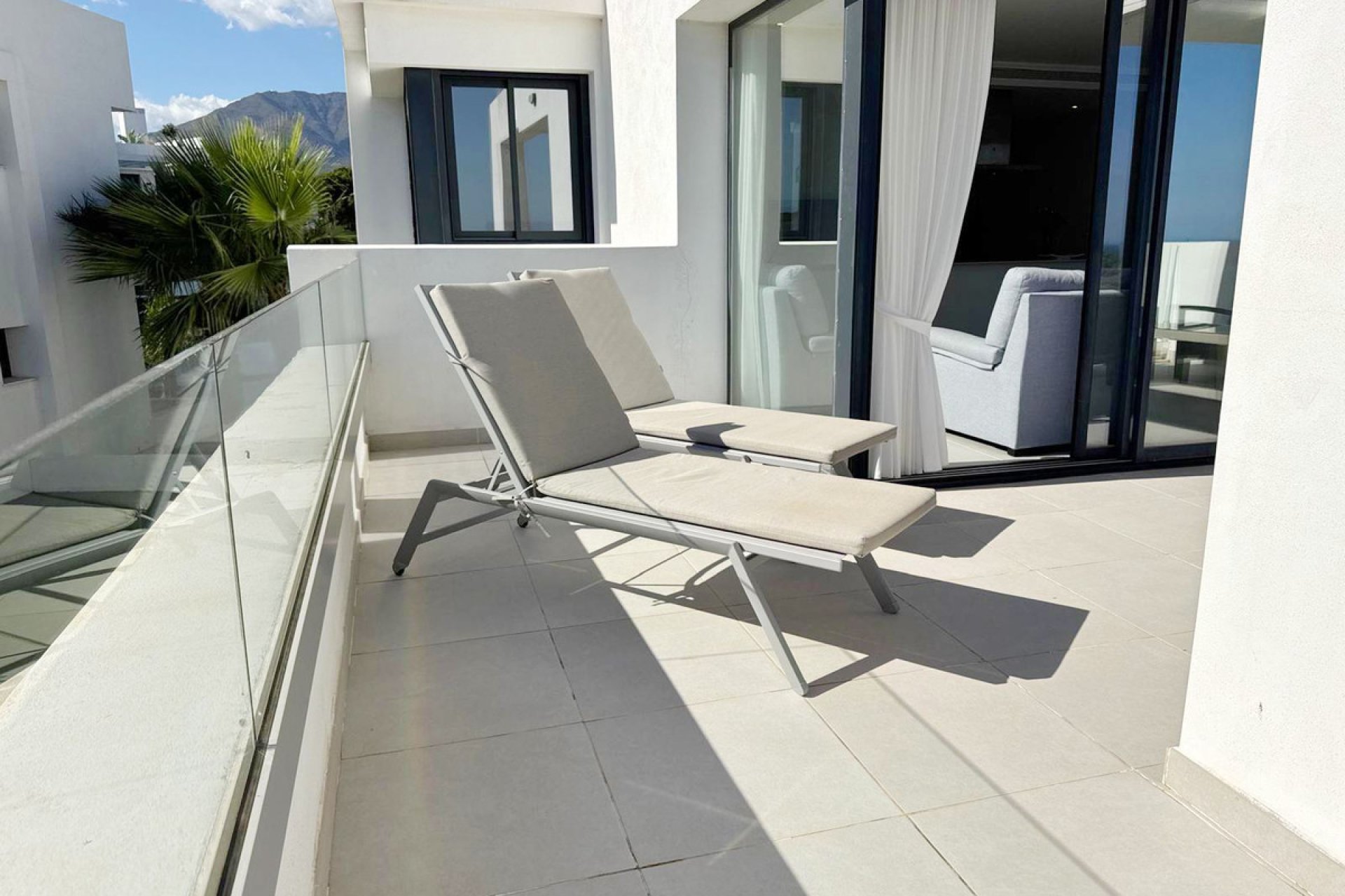Resale - Apartment - Penthouse - Estepona - Estepona Centro