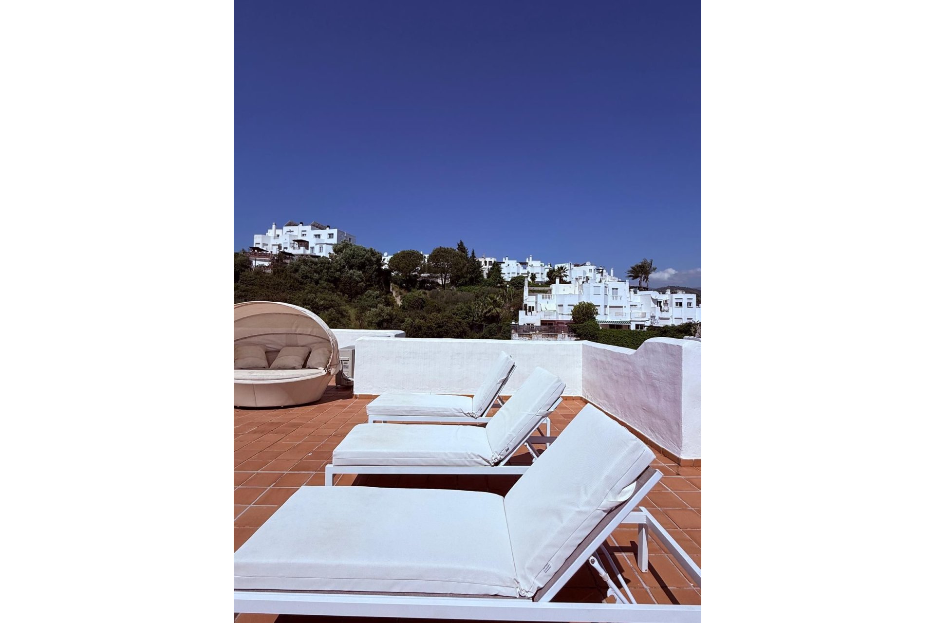 Resale - Apartment - Penthouse - Estepona - Estepona Centro