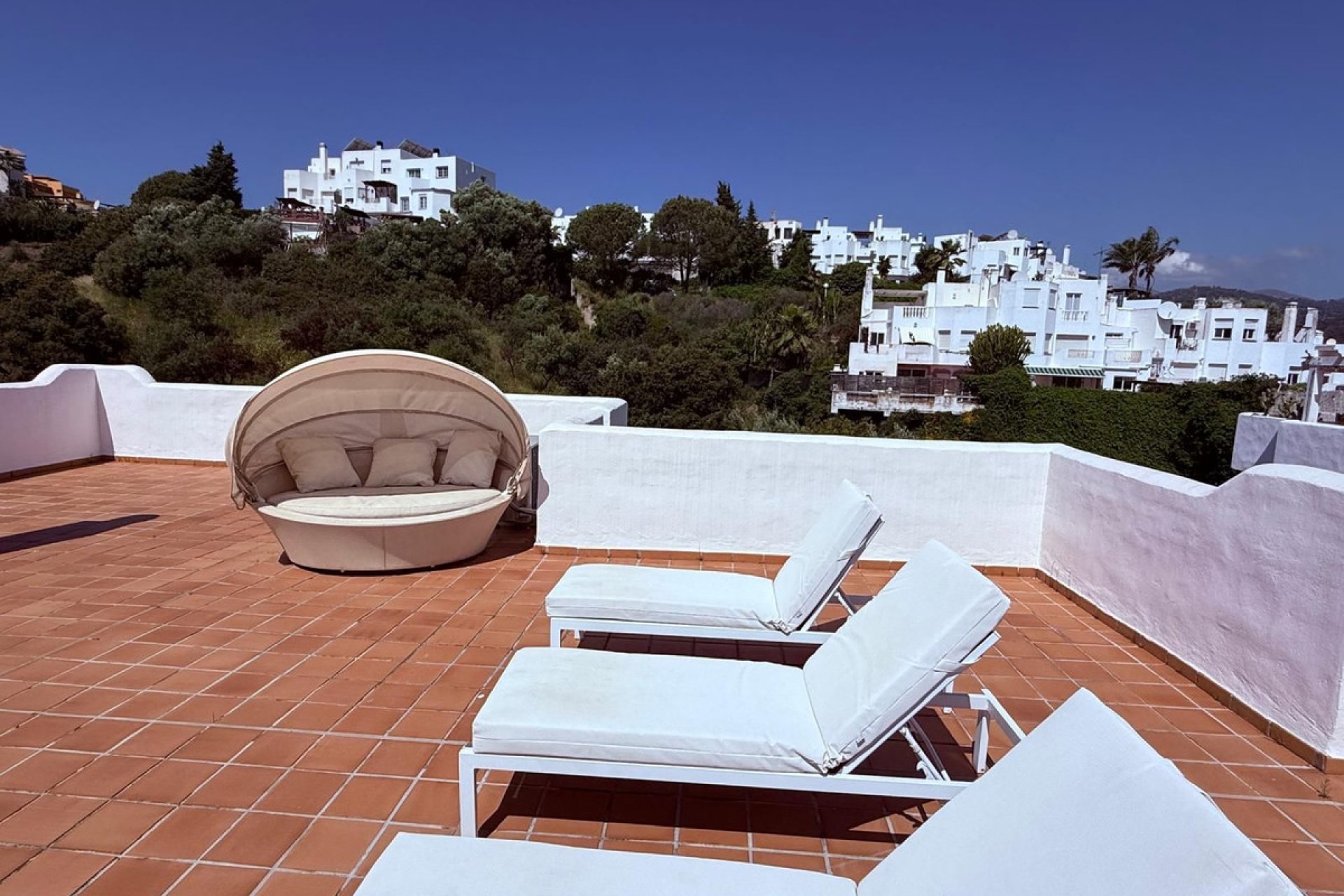 Resale - Apartment - Penthouse - Estepona - Estepona Centro