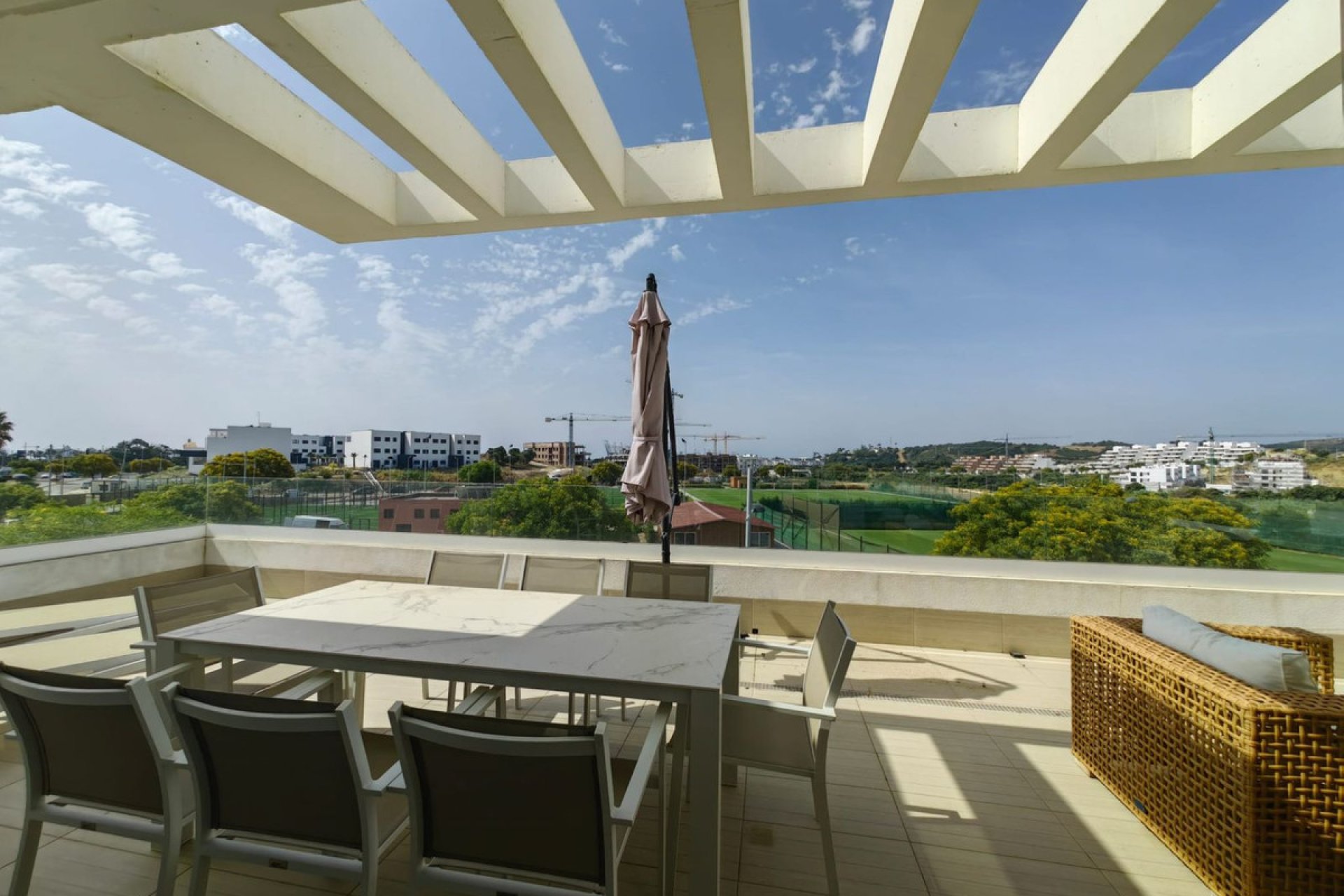 Resale - Apartment - Penthouse - Estepona - Estepona Centro
