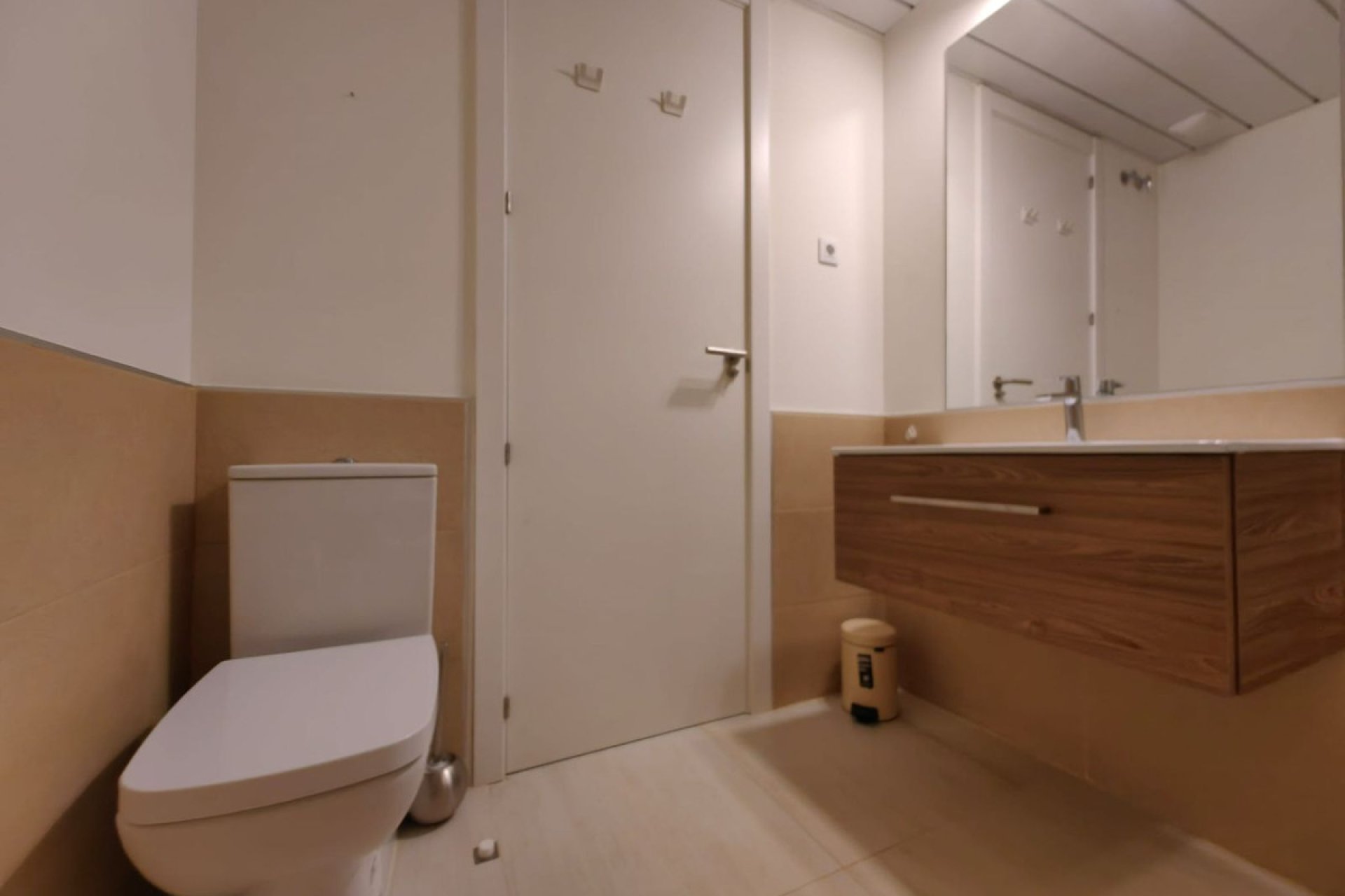 Resale - Apartment - Penthouse - Estepona - Estepona Centro