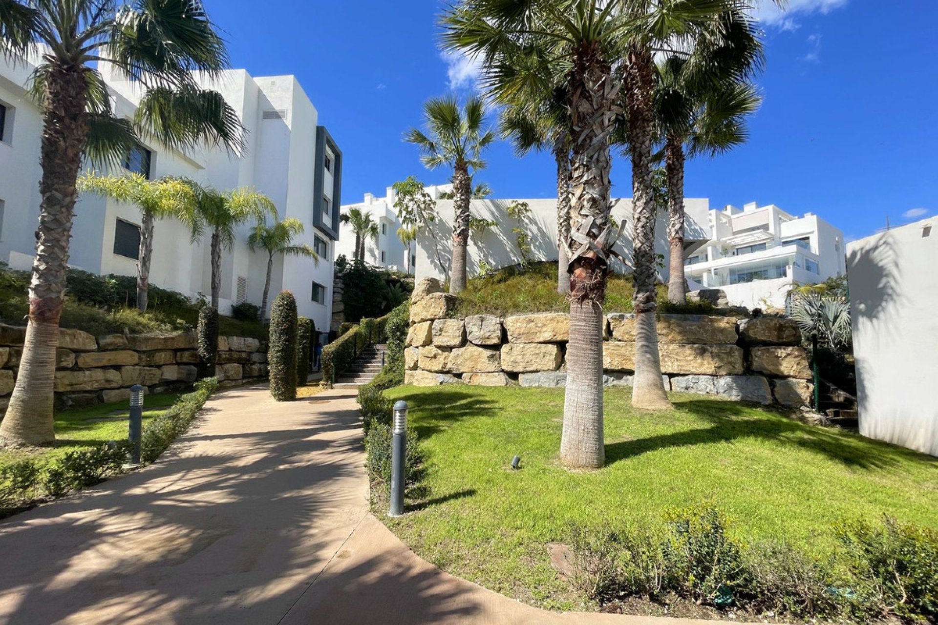 Resale - Apartment - Penthouse - Estepona - Estepona Centro