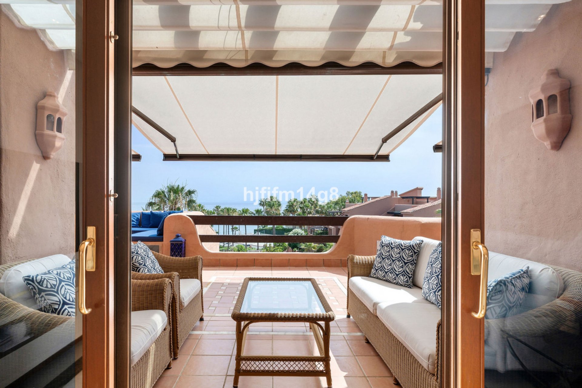 Resale - Apartment - Penthouse - Estepona - Estepona Centro