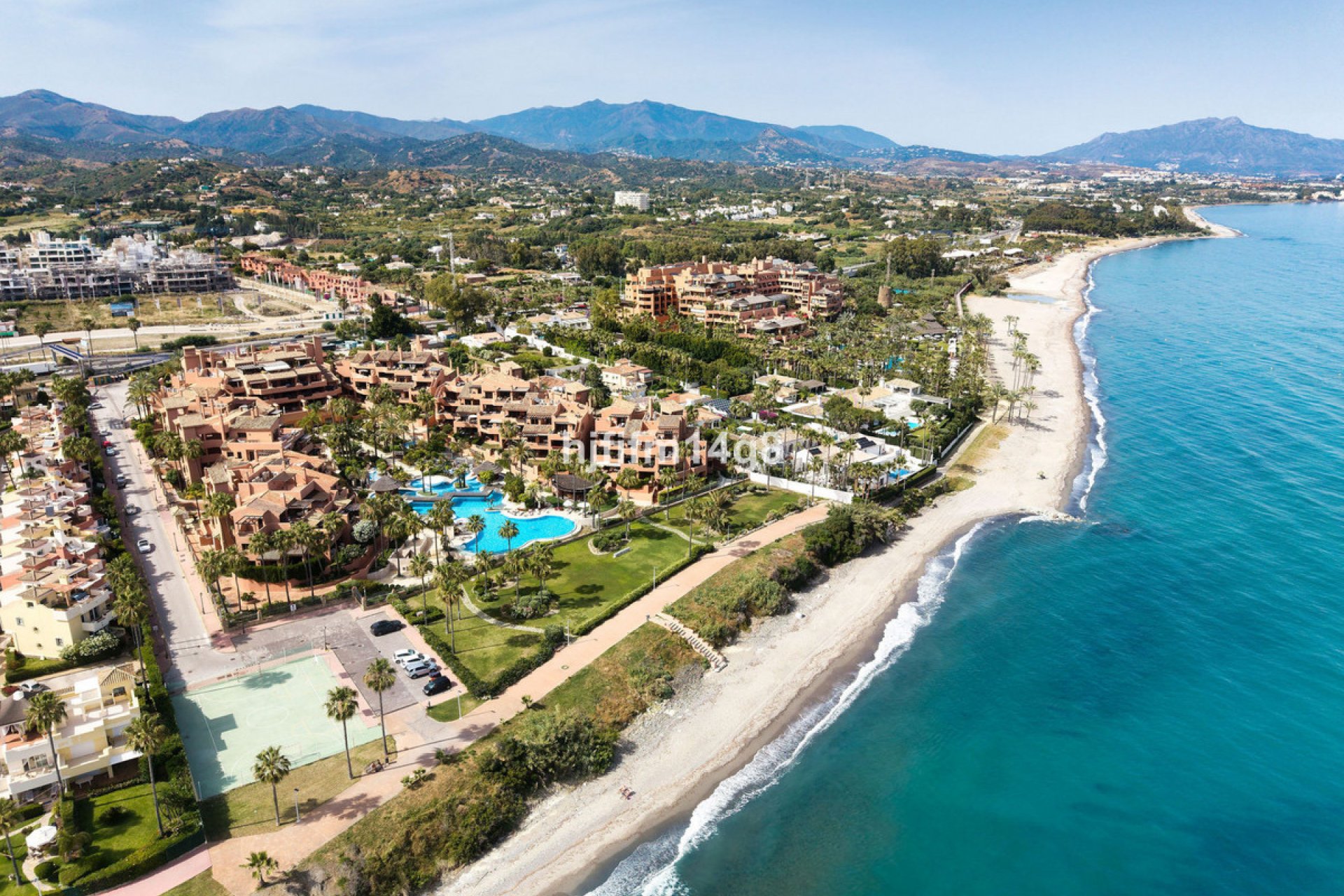 Resale - Apartment - Penthouse - Estepona - Estepona Centro