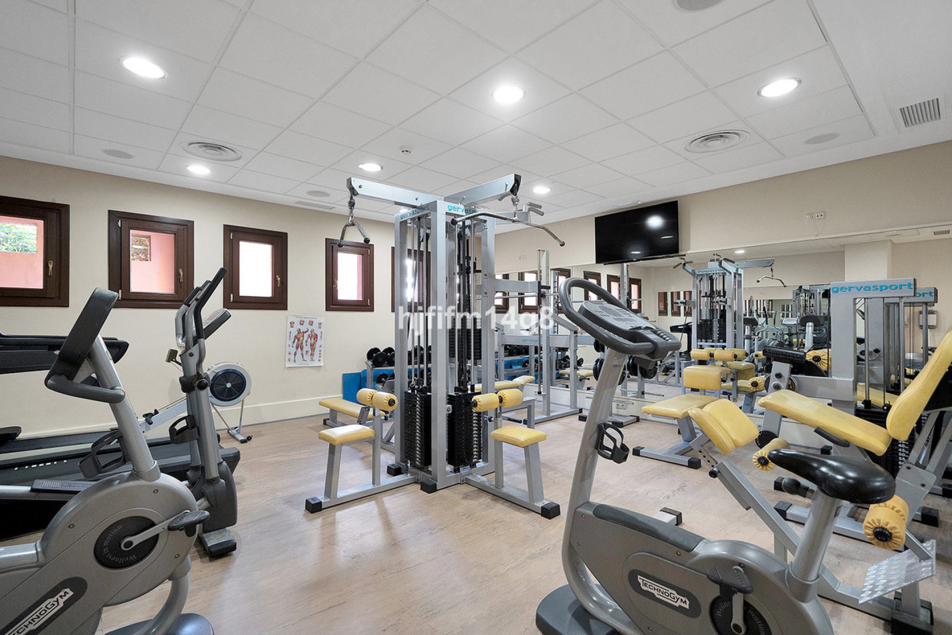 Resale - Apartment - Penthouse - Estepona - Estepona Centro