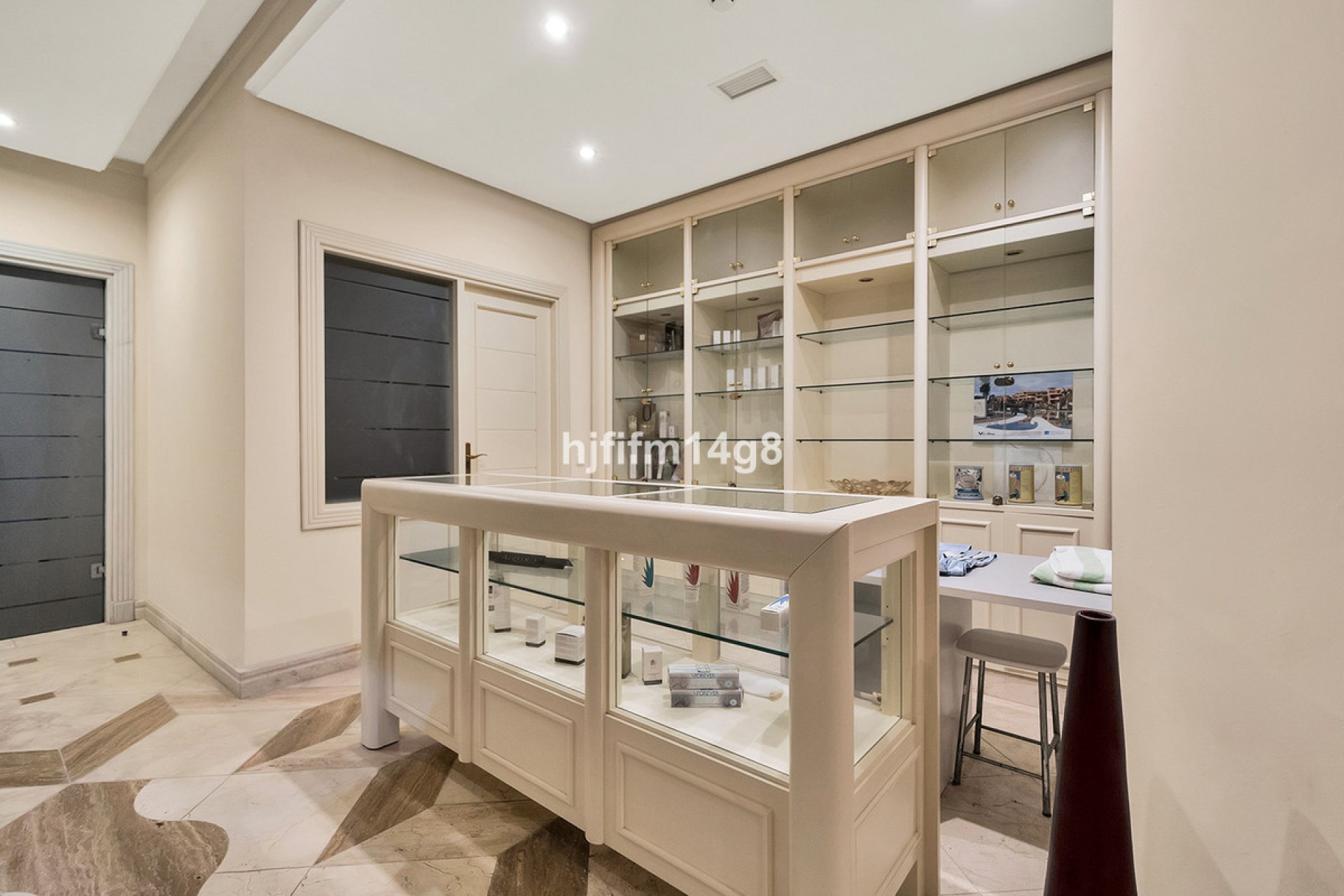 Resale - Apartment - Penthouse - Estepona - Estepona Centro