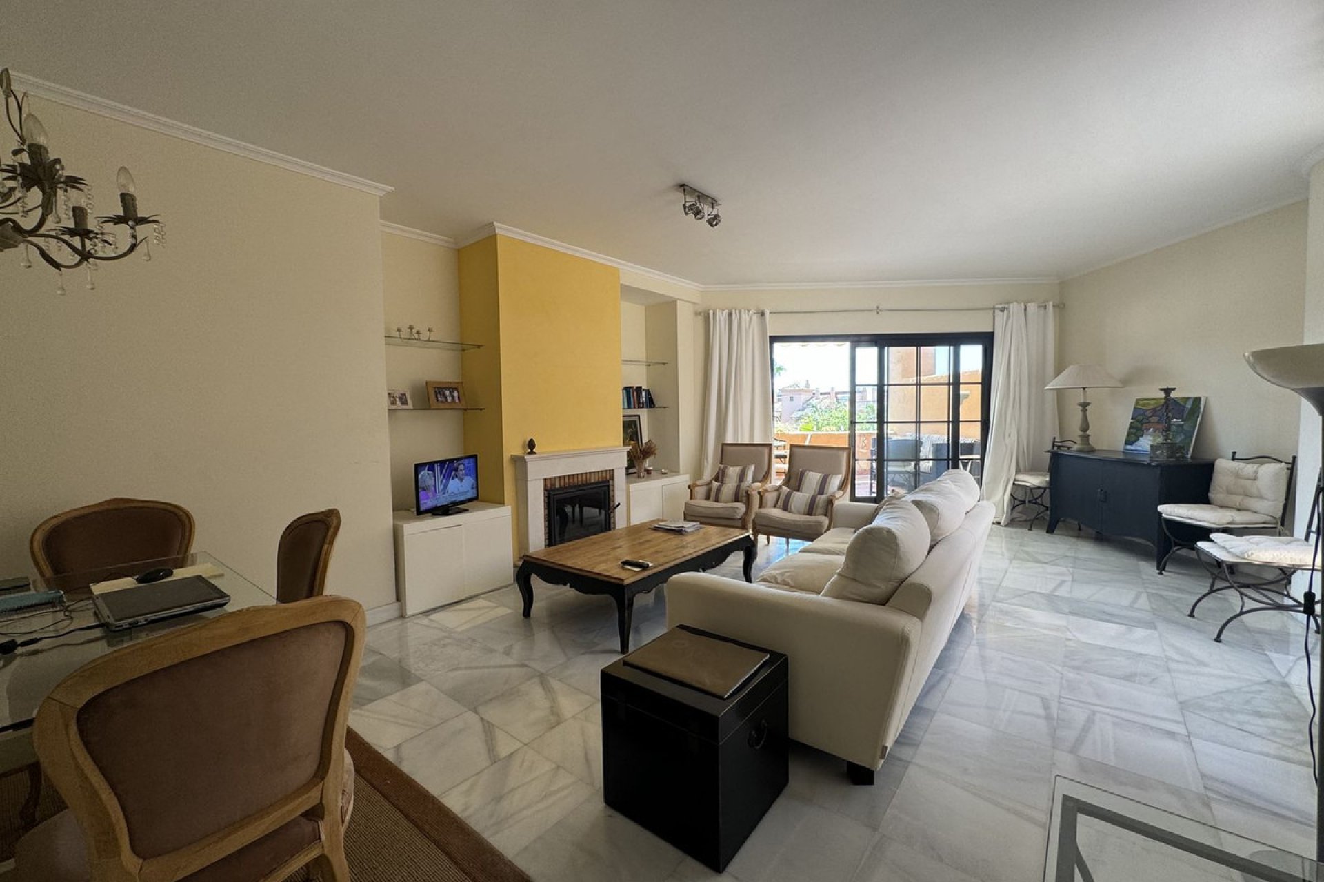 Resale - Apartment - Penthouse - Estepona - Hacienda del Sol