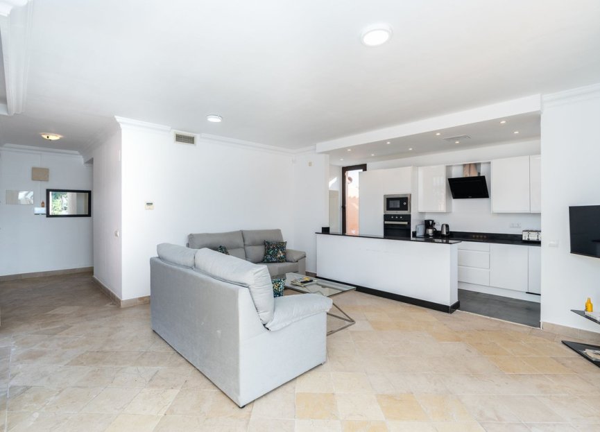 Resale - Apartment - Penthouse - Estepona - New Golden Mile