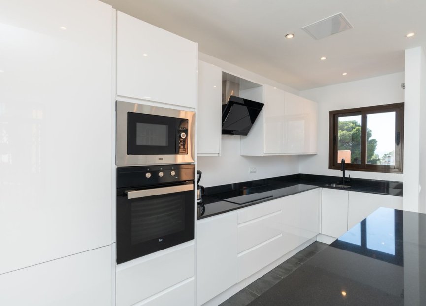 Resale - Apartment - Penthouse - Estepona - New Golden Mile