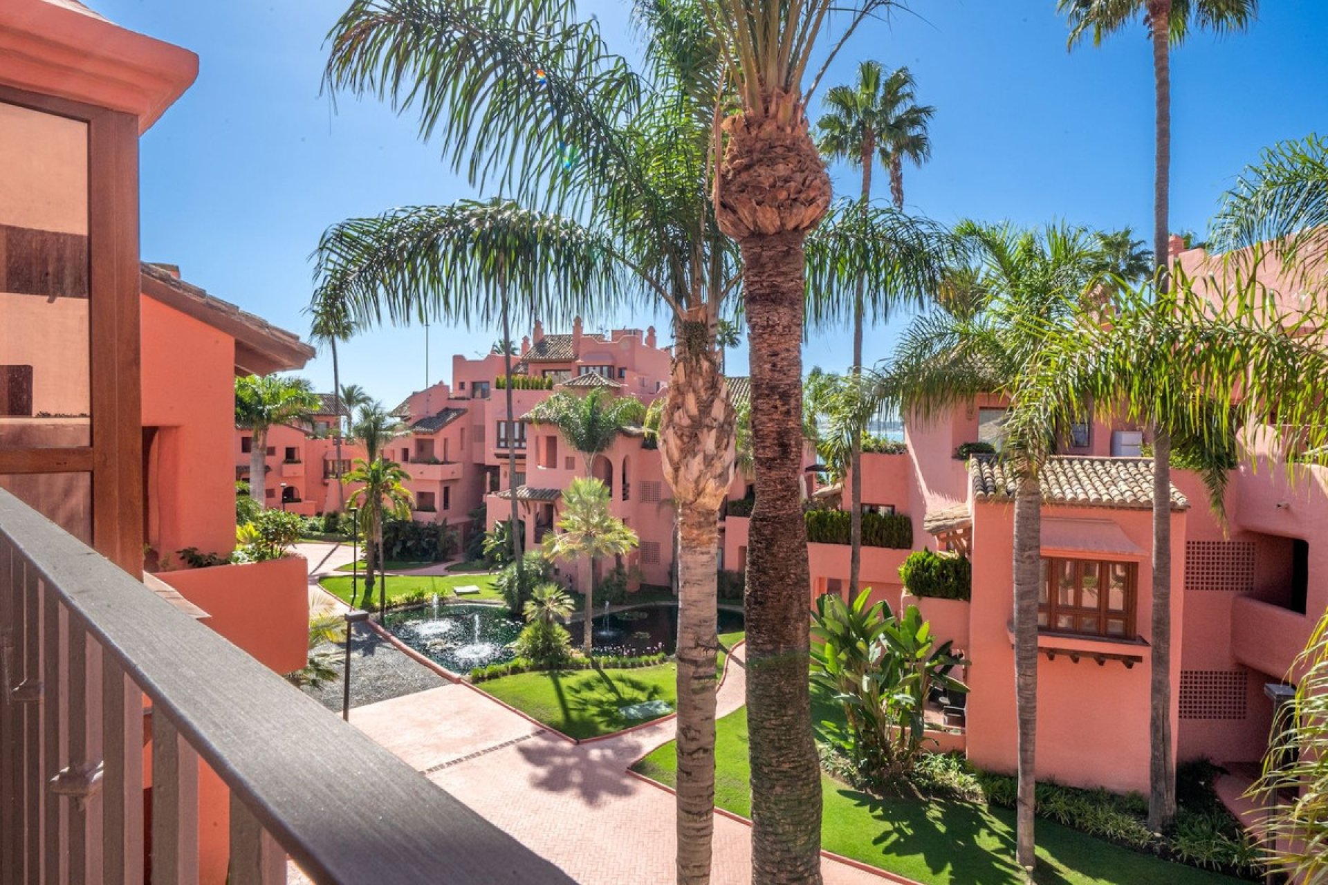 Resale - Apartment - Penthouse - Estepona - New Golden Mile