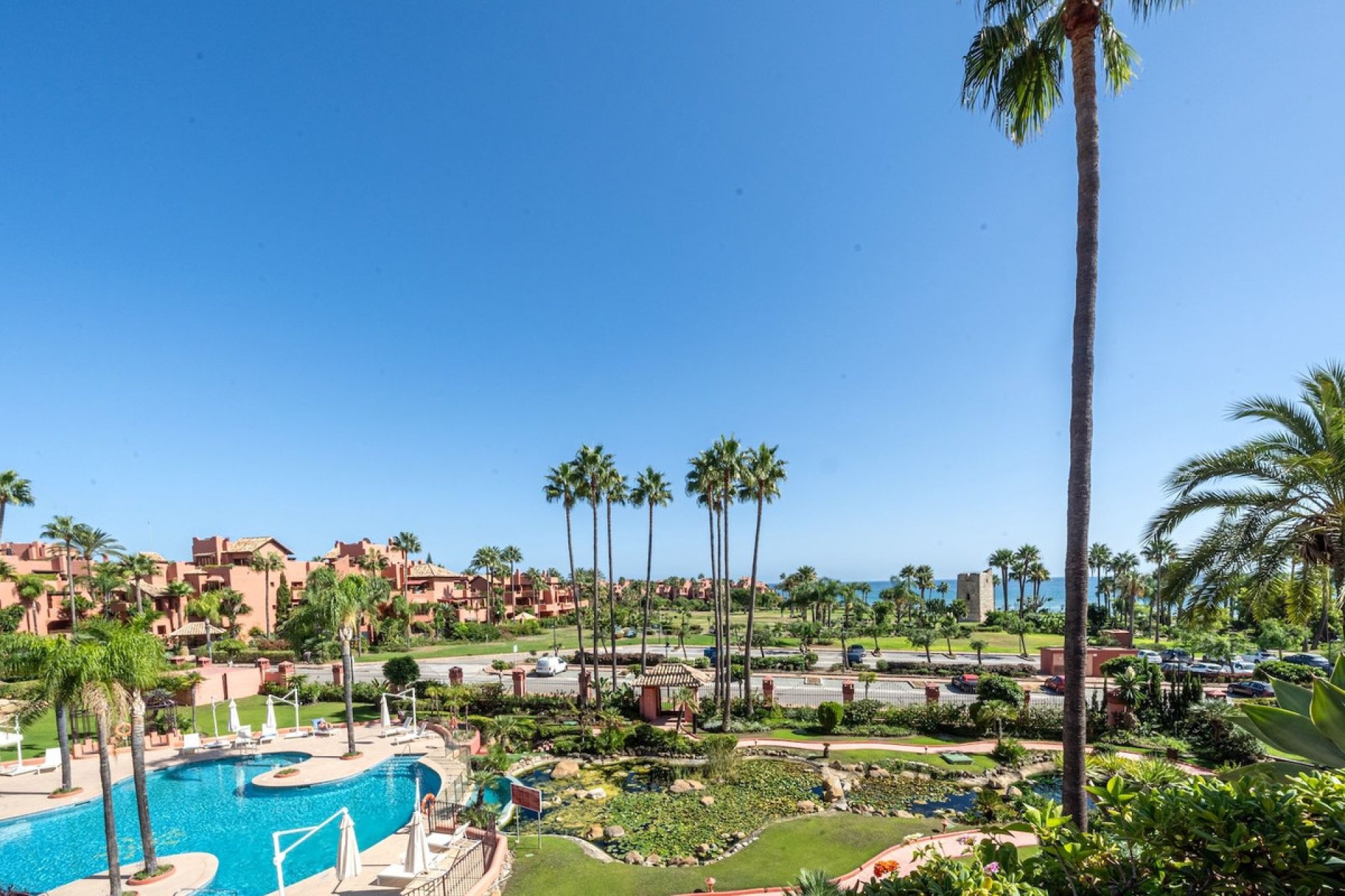 Resale - Apartment - Penthouse - Estepona - New Golden Mile