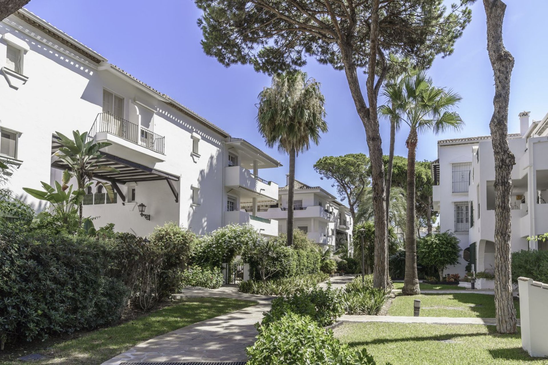 Resale - Apartment - Penthouse - Estepona - New Golden Mile