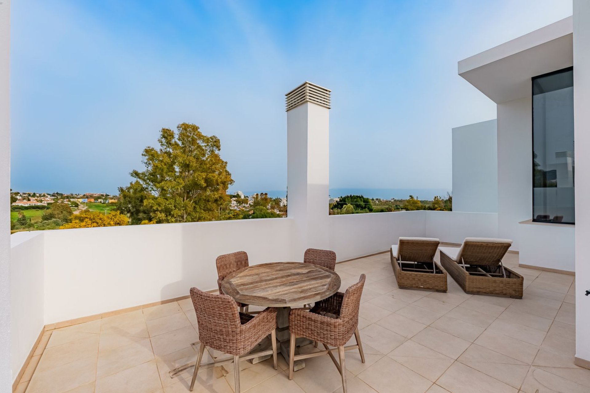 Resale - Apartment - Penthouse - Estepona - New Golden Mile