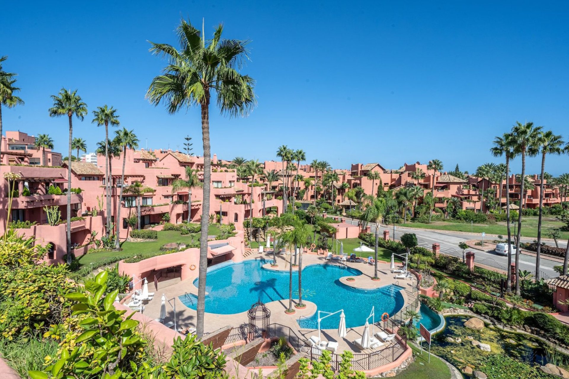 Resale - Apartment - Penthouse - Estepona - New Golden Mile