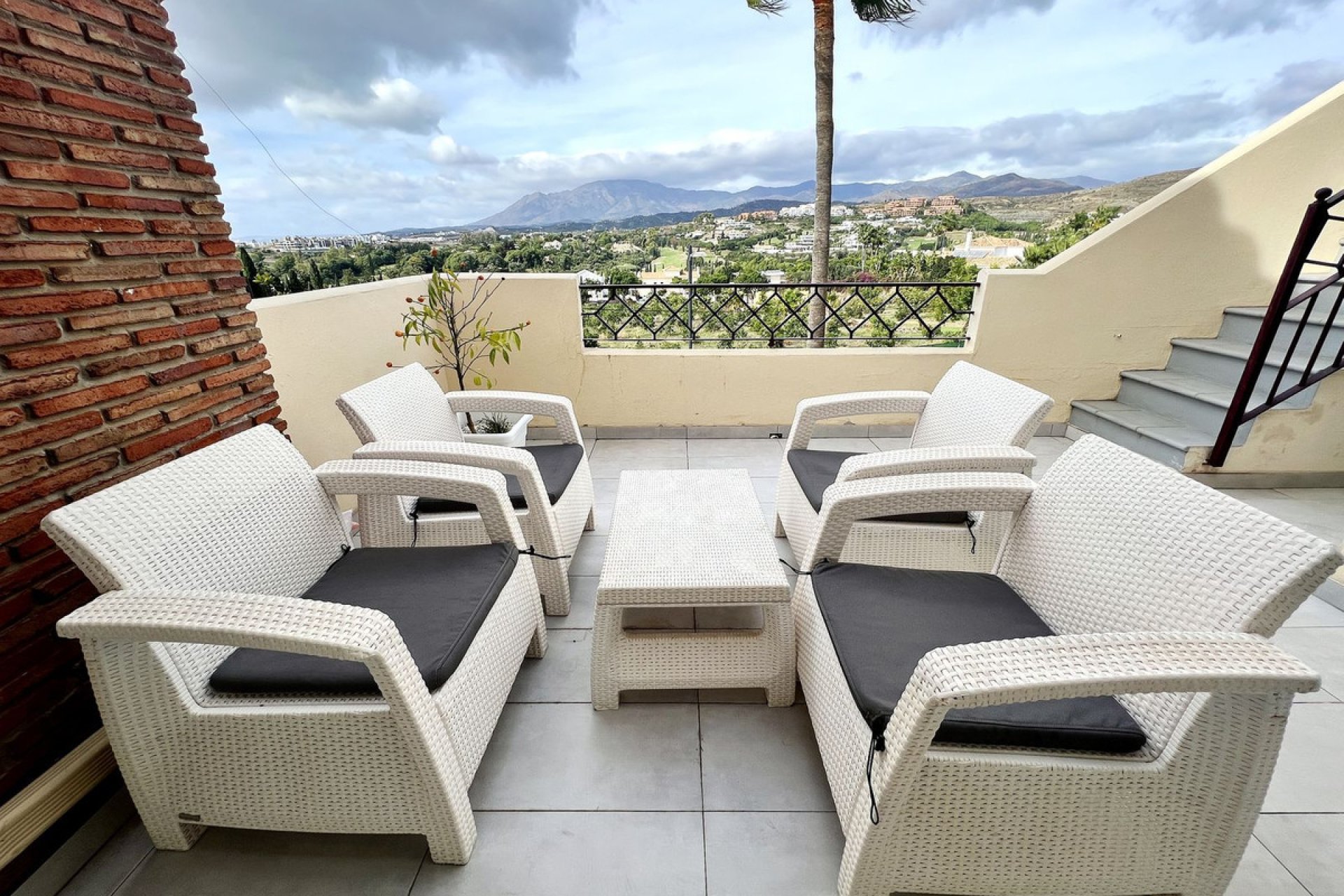 Resale - Apartment - Penthouse - Estepona - New Golden Mile