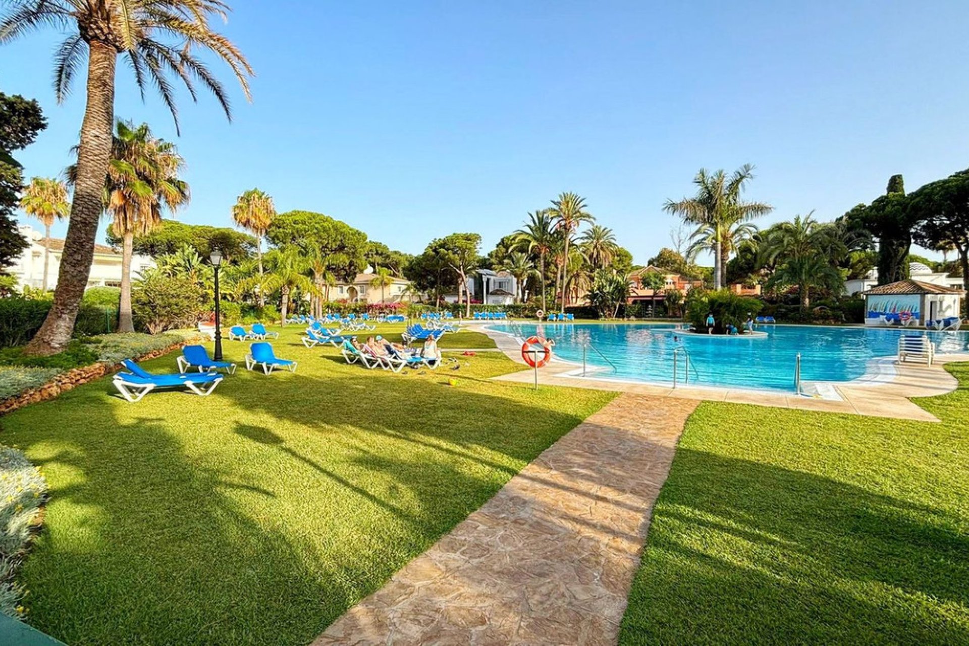 Resale - Apartment - Penthouse - Estepona - New Golden Mile