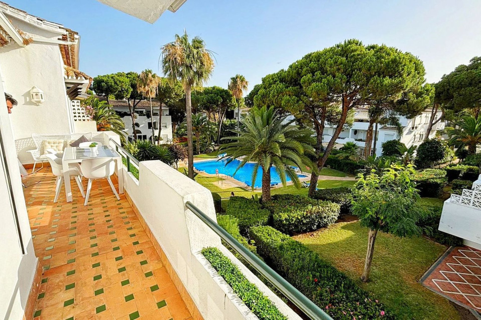 Resale - Apartment - Penthouse - Estepona - New Golden Mile