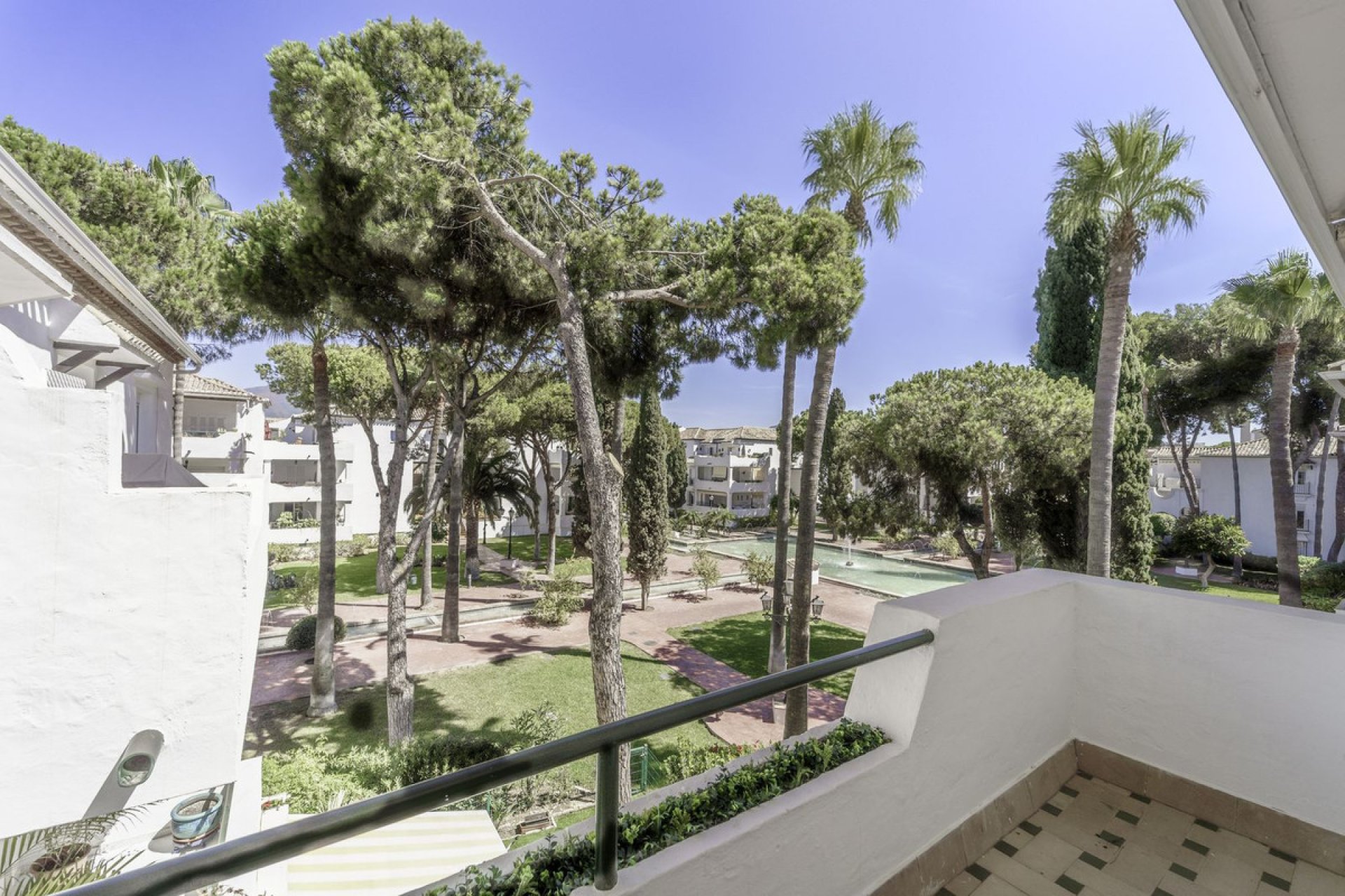 Resale - Apartment - Penthouse - Estepona - New Golden Mile