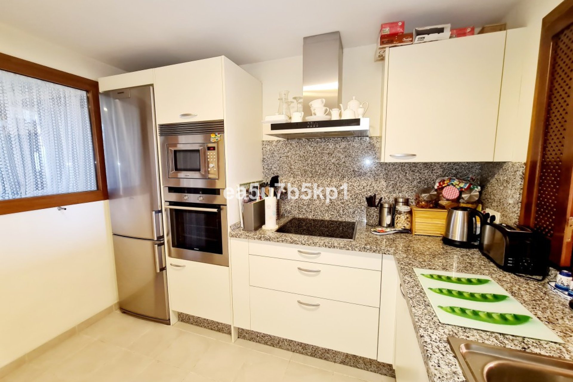 Resale - Apartment - Penthouse - Estepona - New Golden Mile