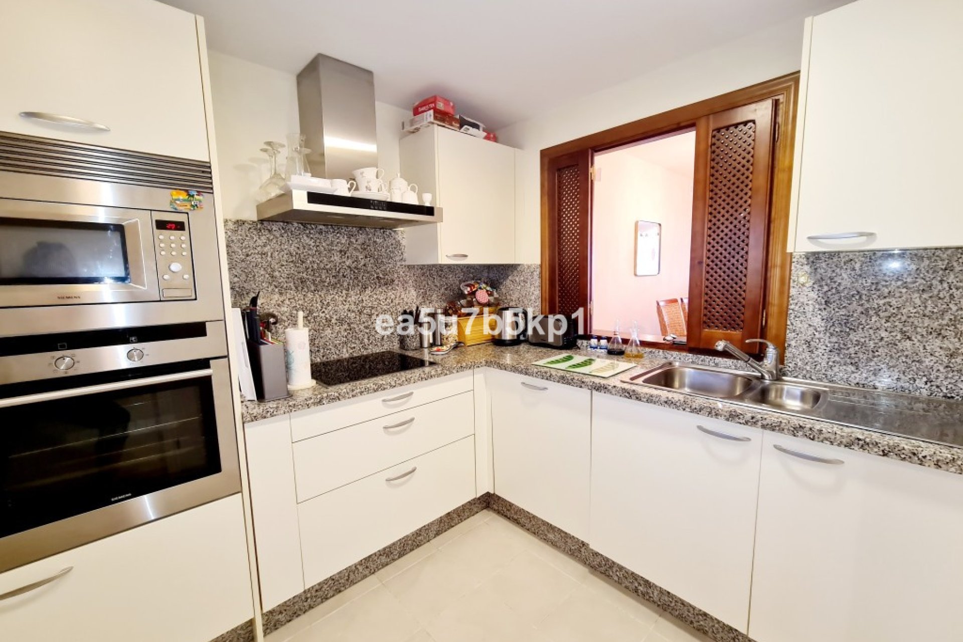 Resale - Apartment - Penthouse - Estepona - New Golden Mile