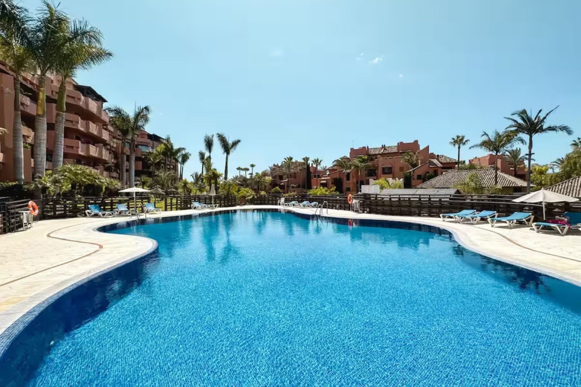 Resale - Apartment - Penthouse - Estepona - New Golden Mile