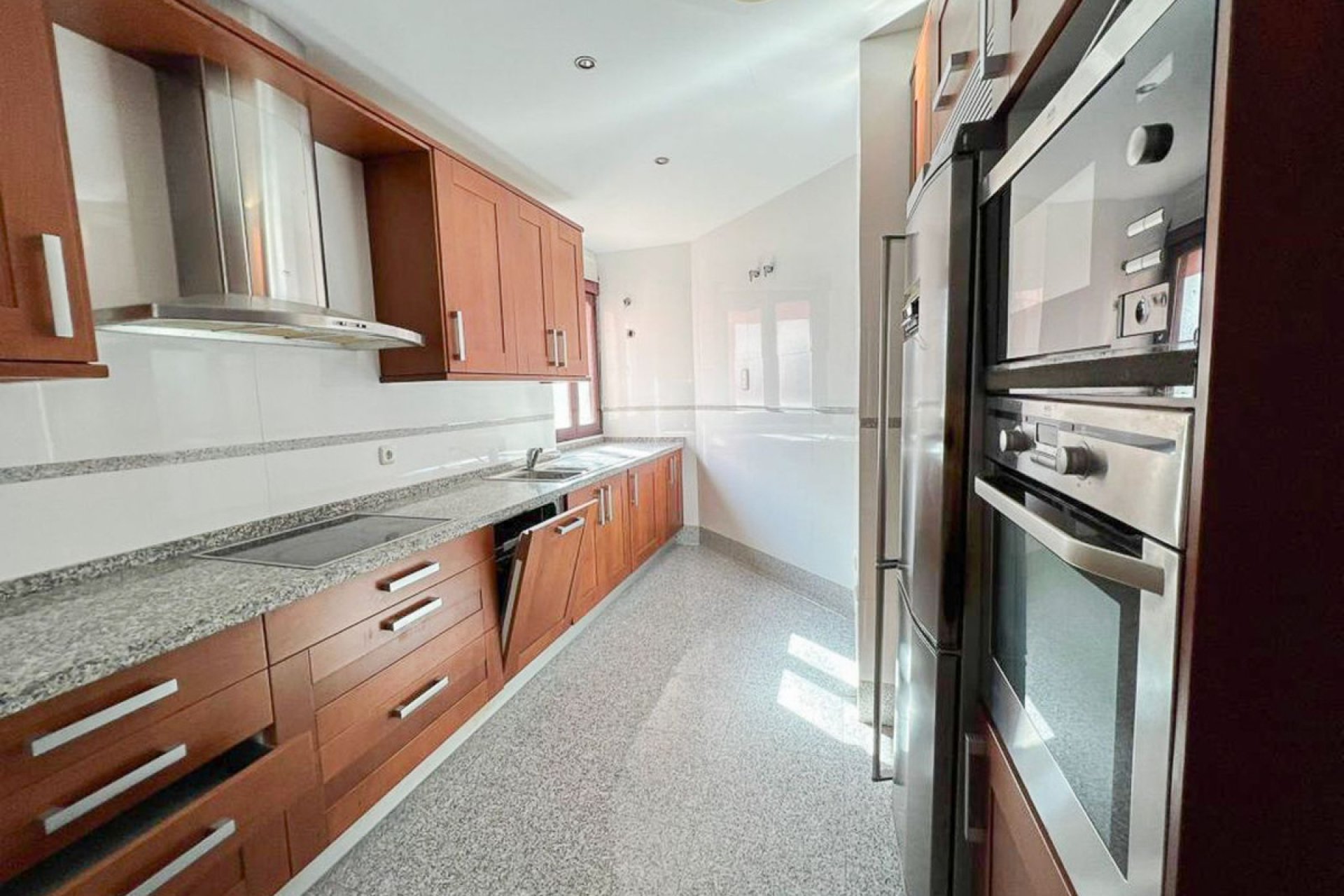 Resale - Apartment - Penthouse - Estepona - New Golden Mile